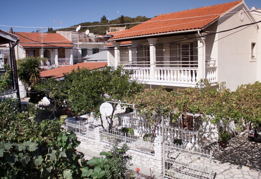 The Orange Garden Daire Kassiopi Dış mekan fotoğraf